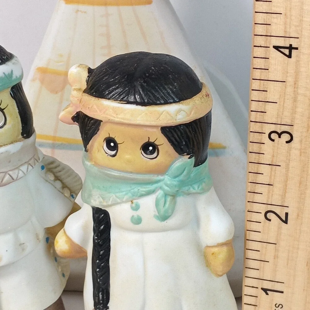VTG 1991 Native American Boy Girl Salt Pepper Shakers W Napkin Holder Bisque